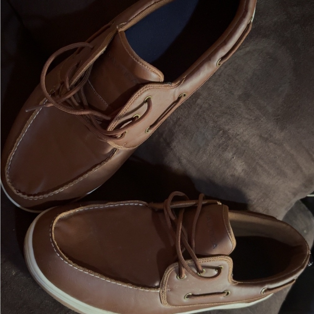 Nautica Tan Leather Loafers